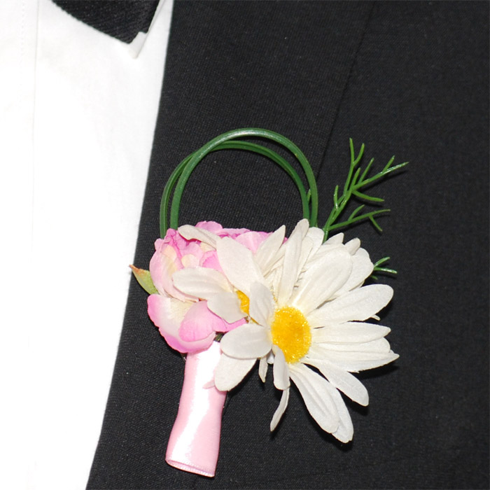 Corsage Prästkrage Rosa